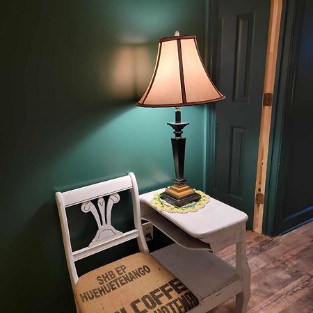 Floyd Moonlight Manor Bed & Breakfast المظهر الخارجي الصورة