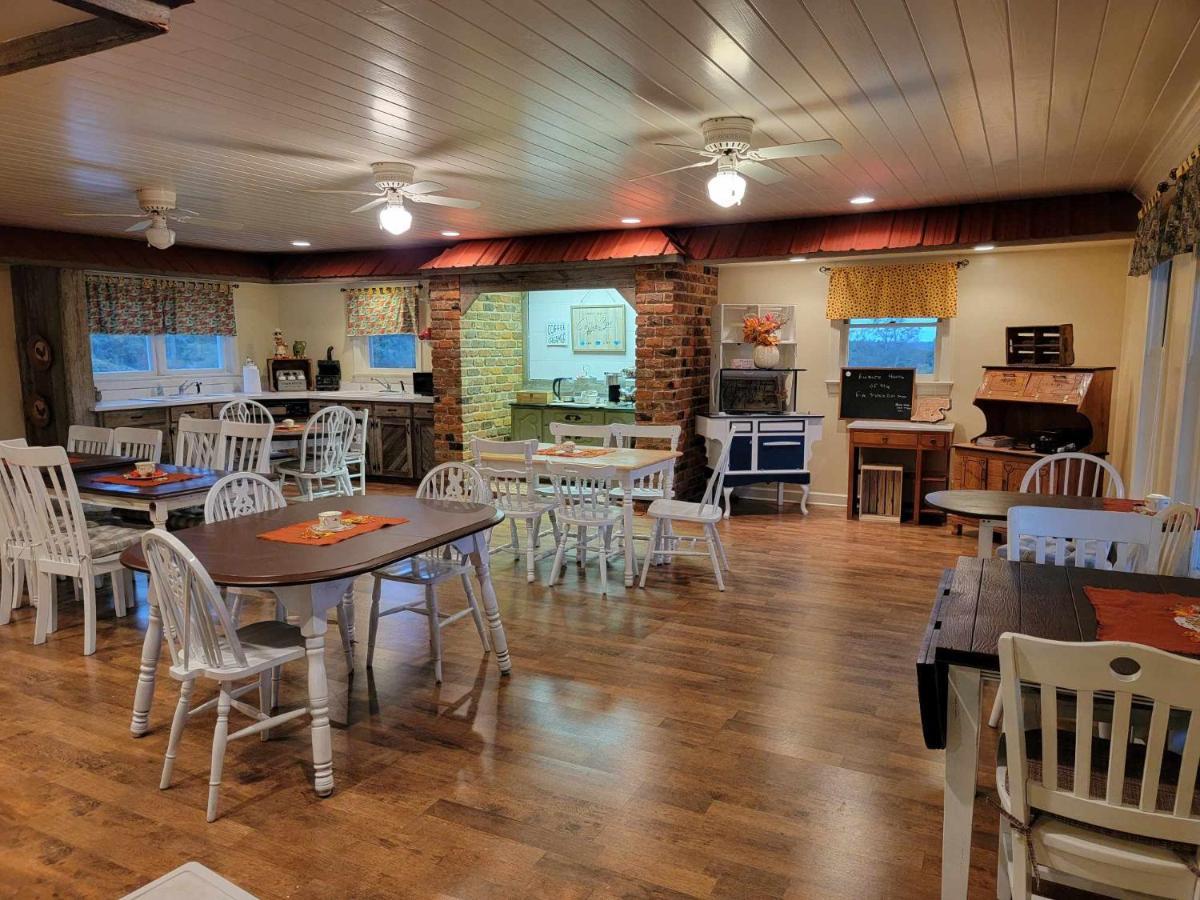 Floyd Moonlight Manor Bed & Breakfast المظهر الخارجي الصورة