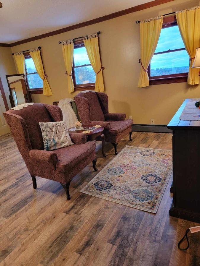 Floyd Moonlight Manor Bed & Breakfast المظهر الخارجي الصورة