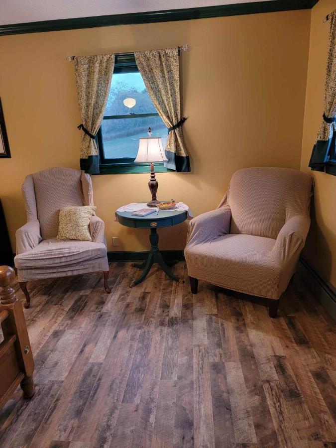 Floyd Moonlight Manor Bed & Breakfast المظهر الخارجي الصورة