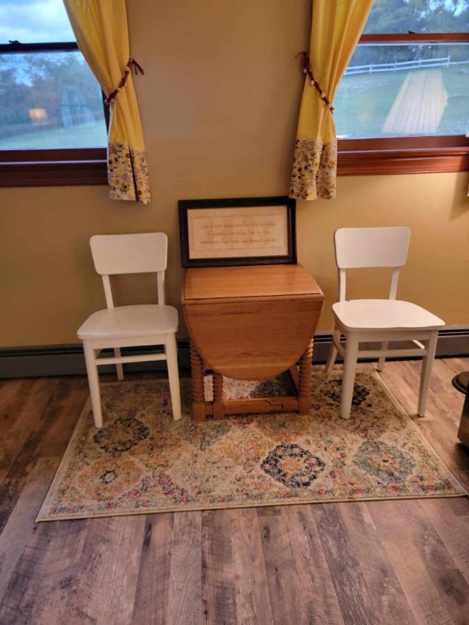 Floyd Moonlight Manor Bed & Breakfast المظهر الخارجي الصورة